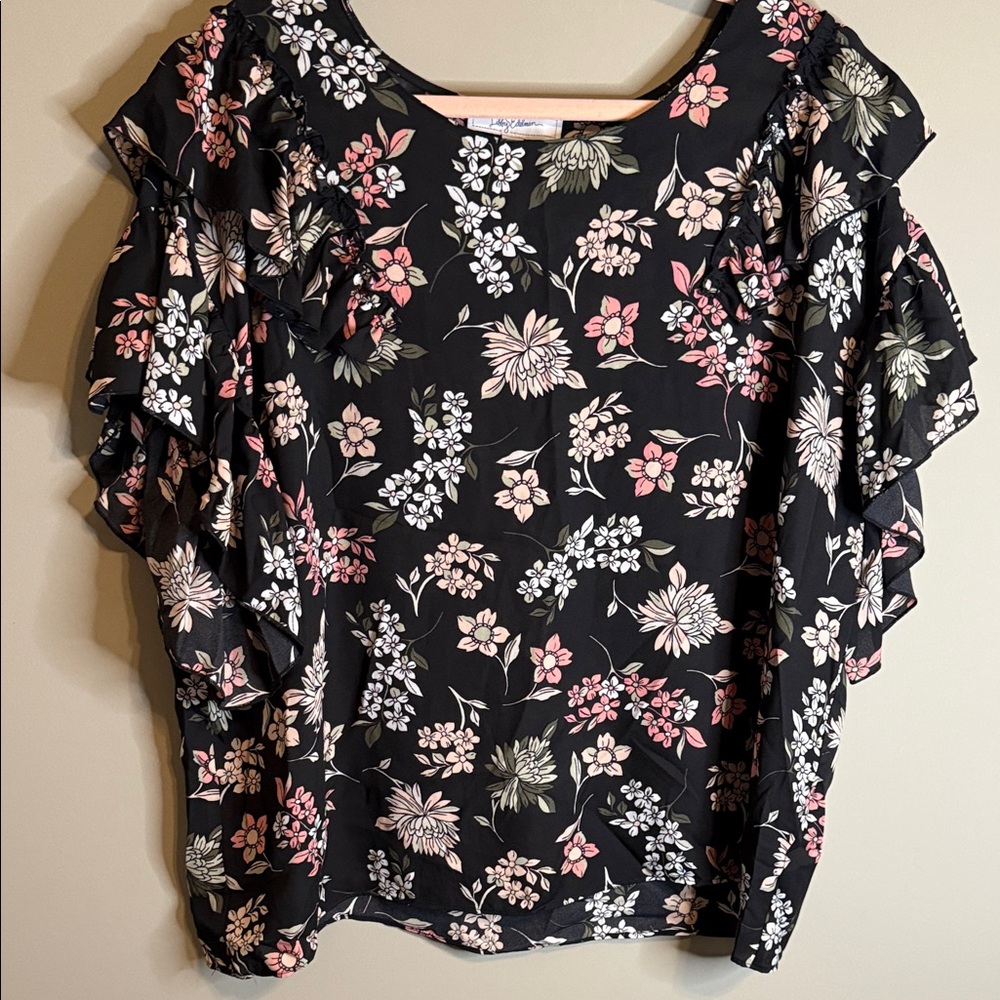 libby. edelman Black Floral Ruffle Sleeve Blouse